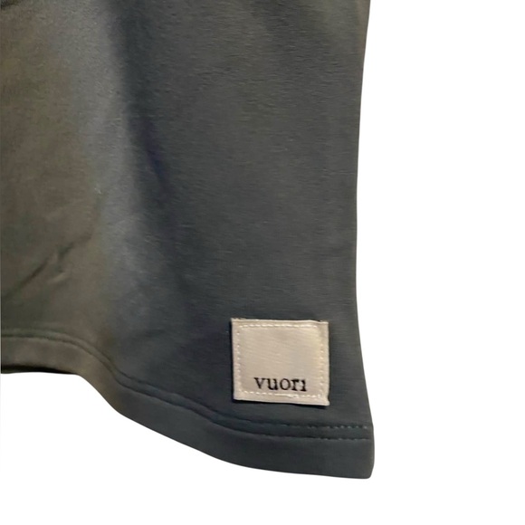 NWT Vuori halo essential scoop tank AGATE GREEN Size XS - Picture 3 of 4